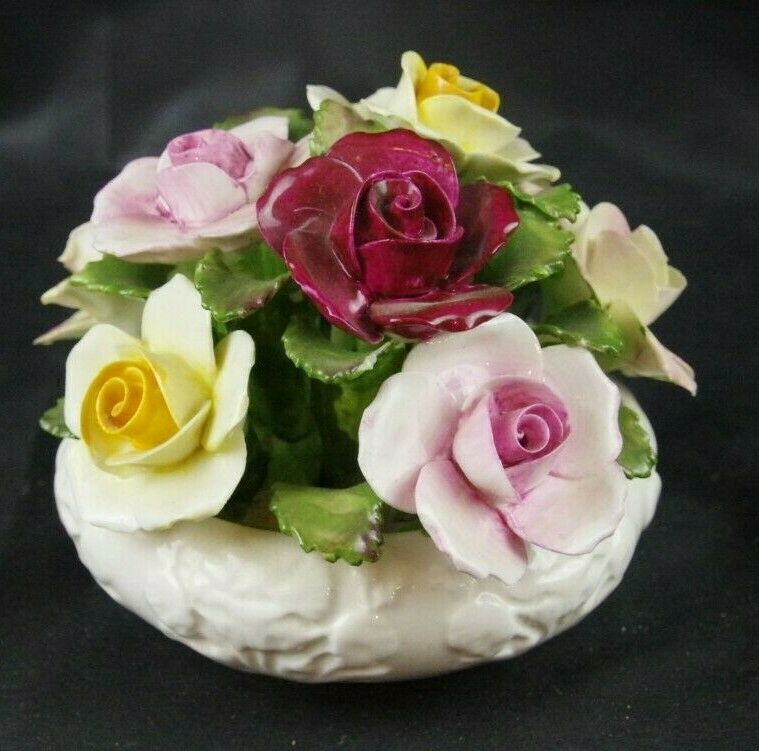 Aynsley  Bone China Rose Bouquet Figural Hand Painted Round Impressed Bowl