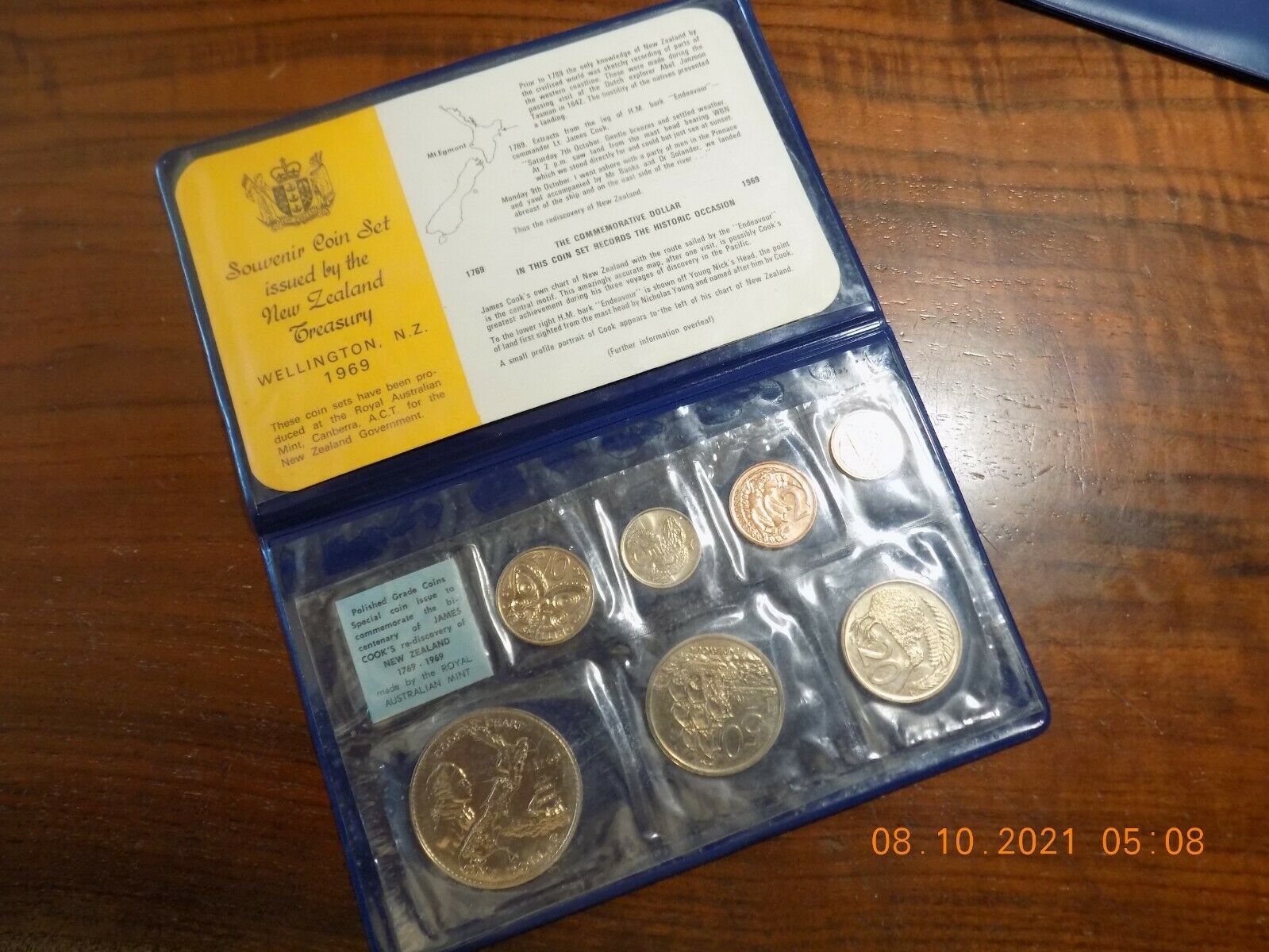 1969 New Zealand Cook Commemorative Standard Specimen 7-coin Mint Set - 2
